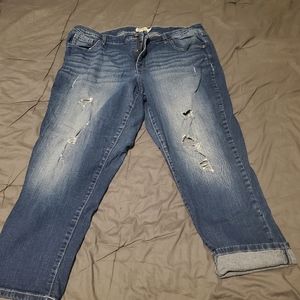 Cropped deconstructed jeans